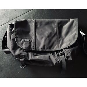 Timbuk2 Classic Messenger Bag Medium, Black Work School Computer Laptop Bag